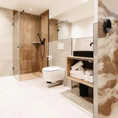 Hotel Embacher Embach